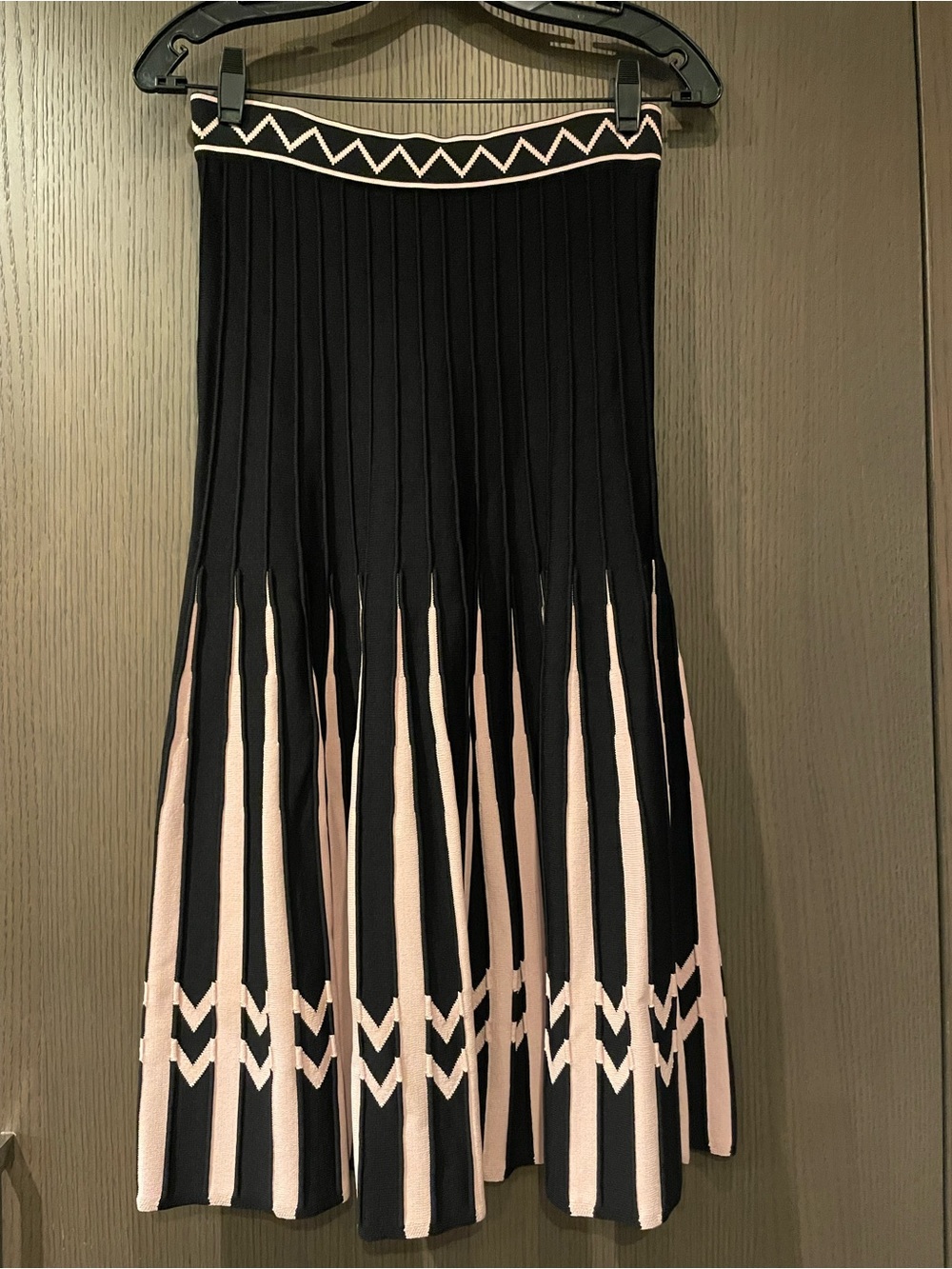 Pinko Black and Blush Pink Pleated Skater Midi Skirt